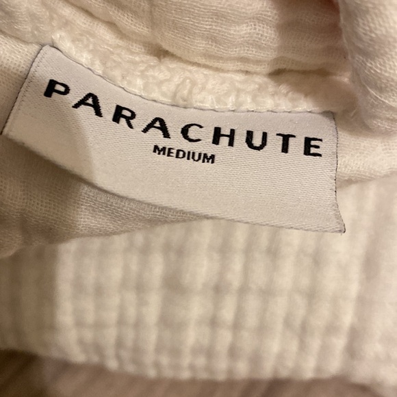 Parachute White Women's Robe. Size M. Missing belt . - Picture 3 of 6